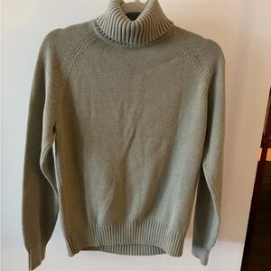 Jeanne Pierre Ribbed Turtleneck Sweater – Sage Green – Size L